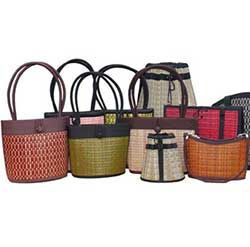 Saraye colorful woven purses